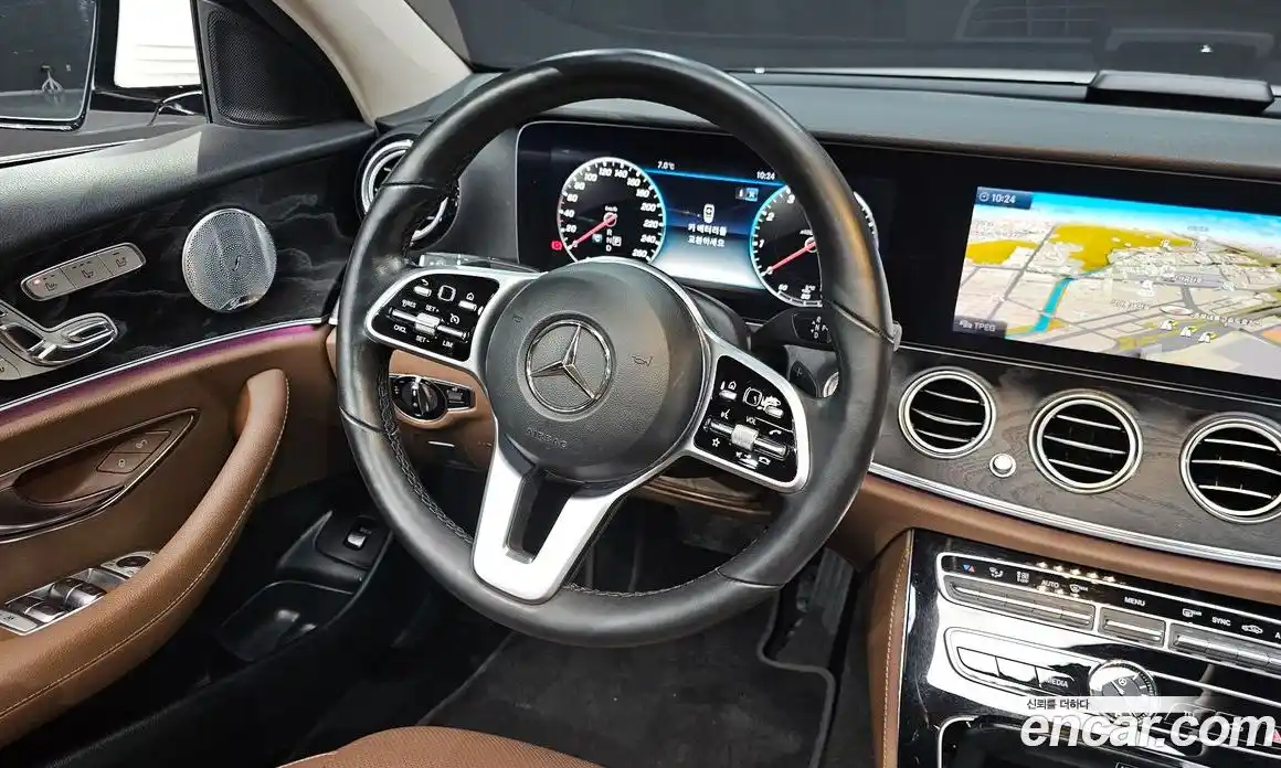 Mercedes-Benz E-Class 2019 2.0 Автомат в Москве № 195653, фото 13