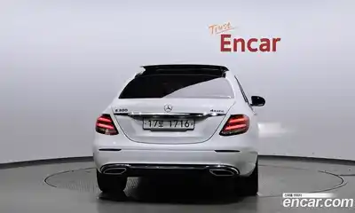 Mercedes-Benz E-Class 2019 2.0 Автомат в Москве № 195653, миниатюра 4