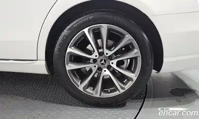 Mercedes-Benz E-Class 2019 2.0 Автомат в Москве № 195653, миниатюра 5