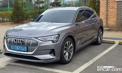 Audi e-tron, 2020