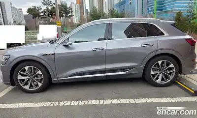 Audi e-tron 2020 Автомат в Москве № 196571, миниатюра 2