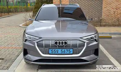 Audi e-tron 2020 Автомат в Москве № 196571, миниатюра 3