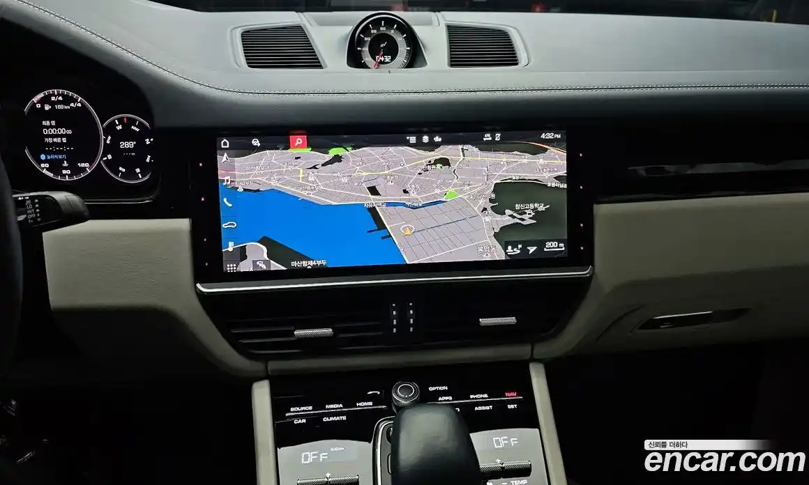 Porsche Cayenne 2021 3.0 Автомат в Москве № 197329, фото 17