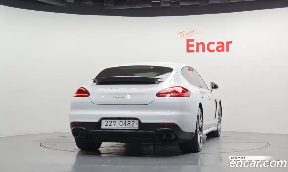 Porsche Panamera 2016 3.6 Автомат в Москве № 197590, фото 16