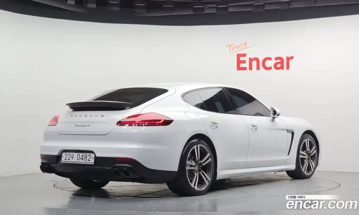 Porsche Panamera 2016 3.6 Автомат в Москве № 197590, фото 18