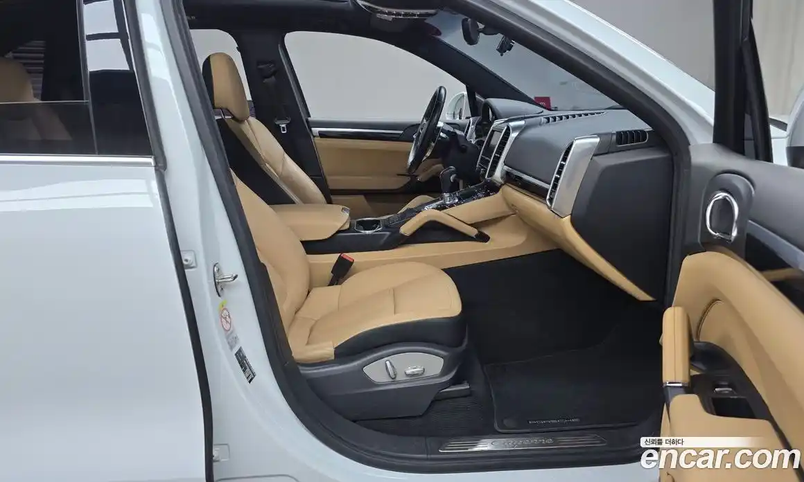 Porsche Cayenne 2015 3.0 Автомат в Москве № 197700, фото 11