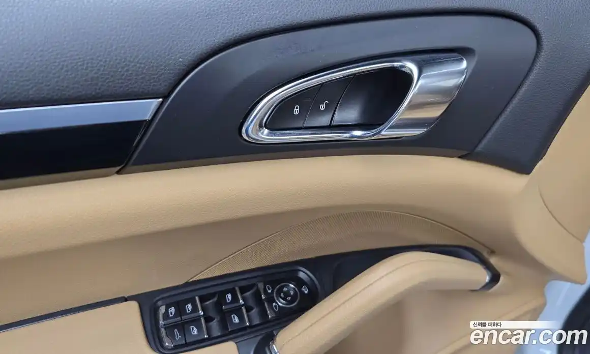 Porsche Cayenne 2015 3.0 Автомат в Москве № 197700, фото 17