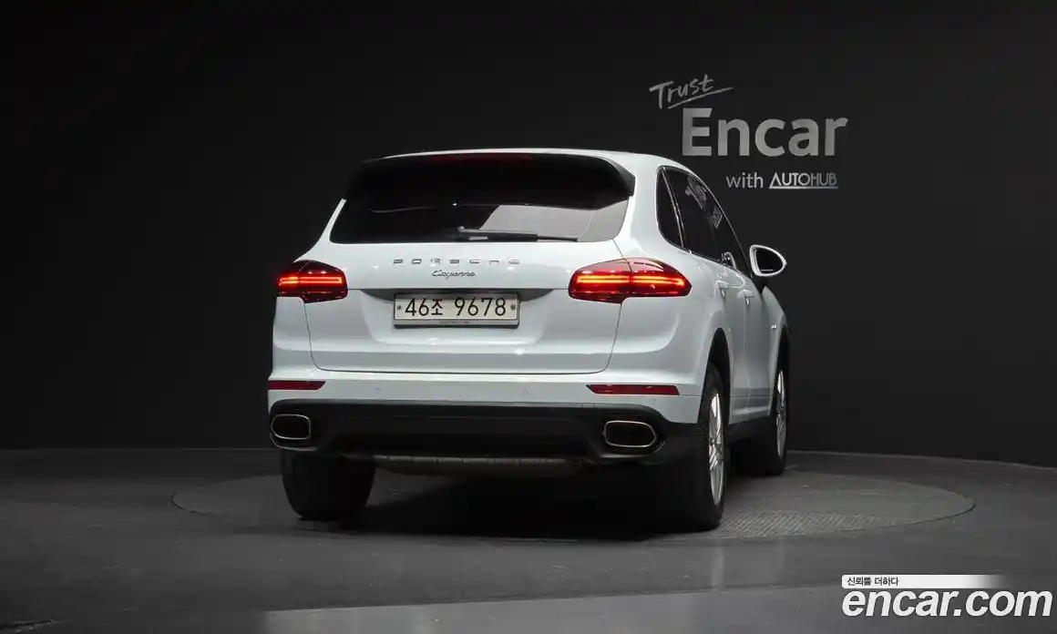 Porsche Cayenne 2015 3.0 Автомат в Москве № 197700, фото 4