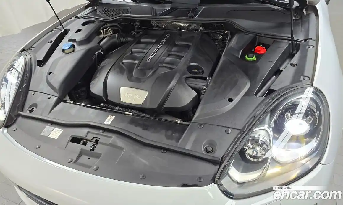 Porsche Cayenne 2015 3.0 Автомат в Москве № 197700, фото 6