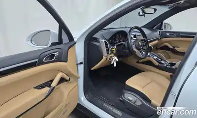 Porsche Cayenne 2015 3.0 Автомат в Москве № 197700, миниатюра 10