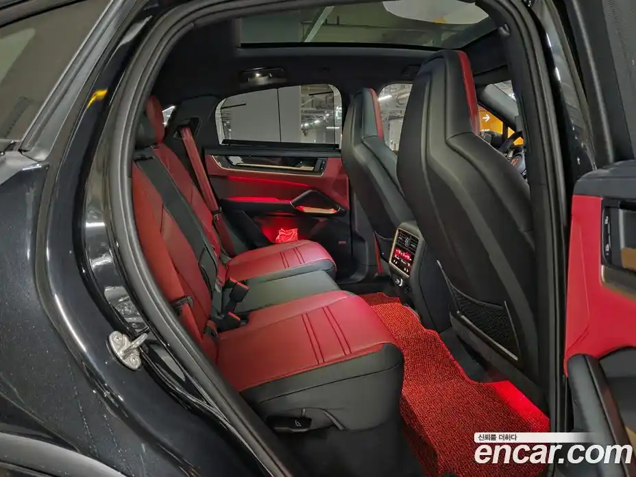 Porsche Cayenne 2025 3.0 Автомат в Москве № 197855, фото 12