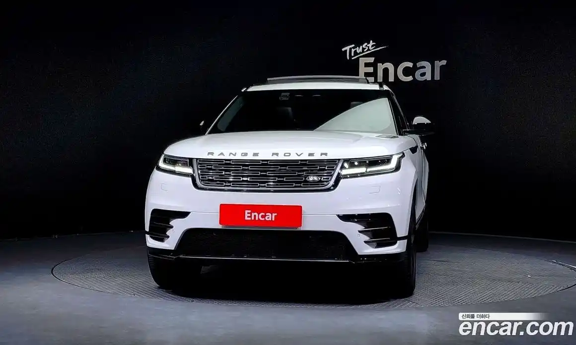 Land Rover Range-Rover Velar 2025 2.0 Автомат в Москве № 198060, фото 19