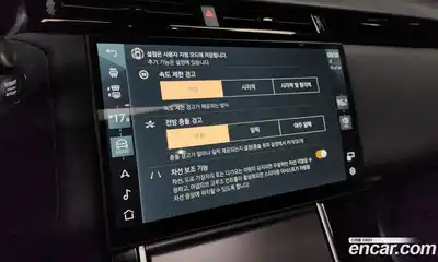 Land Rover Range-Rover Velar 2025 2.0 Автомат в Москве № 198060, миниатюра 5