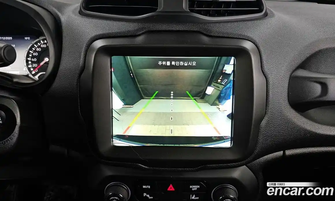 Jeep Renegade 2019 2.0 Автомат в Москве № 199468, фото 3