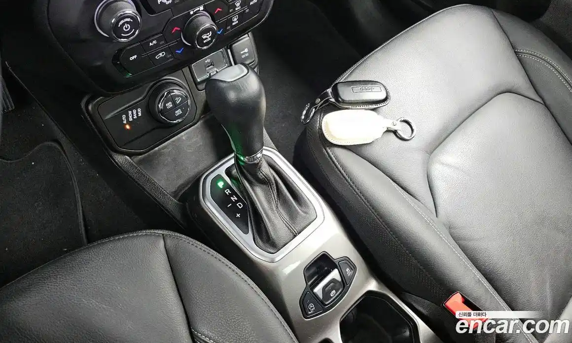 Jeep Renegade 2019 2.0 Автомат в Москве № 199468, фото 7