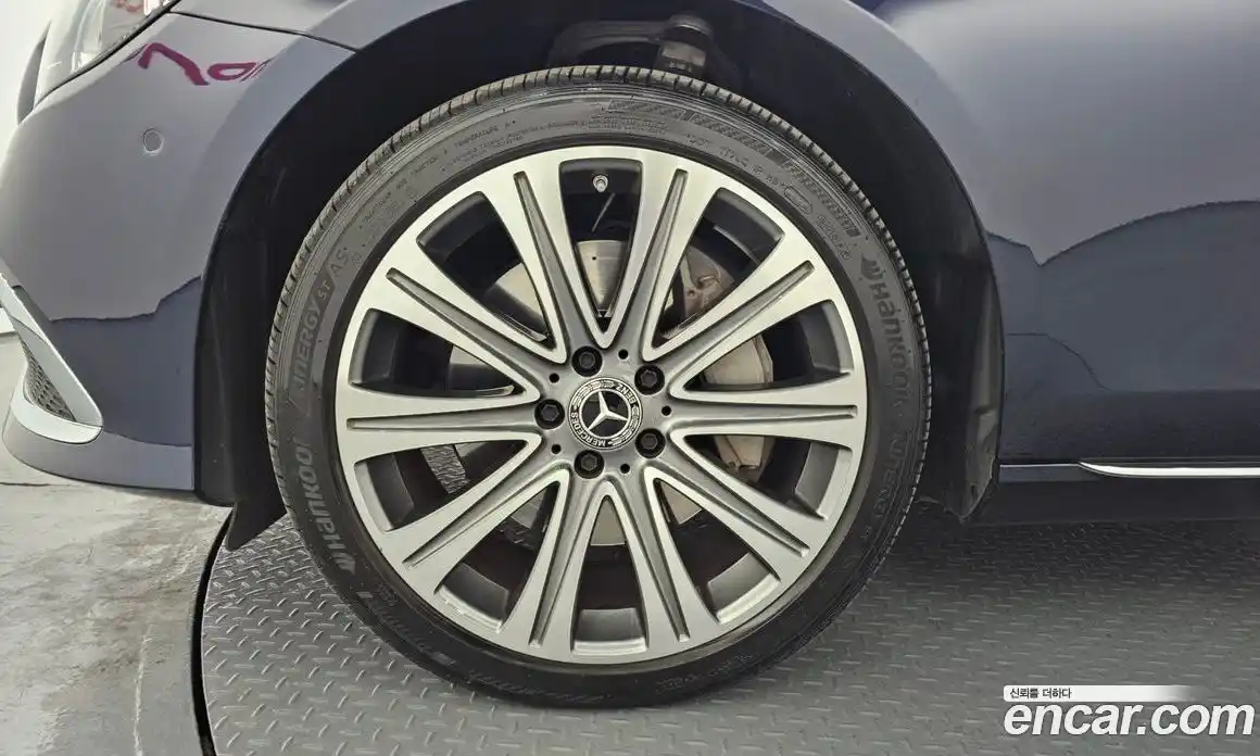 Mercedes-Benz E-Class 2023 2.0 Автомат в Москве № 204742, фото 16