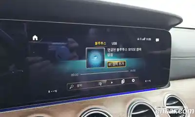 Mercedes-Benz E-Class 2023 2.0 Автомат в Москве № 204742, миниатюра 7