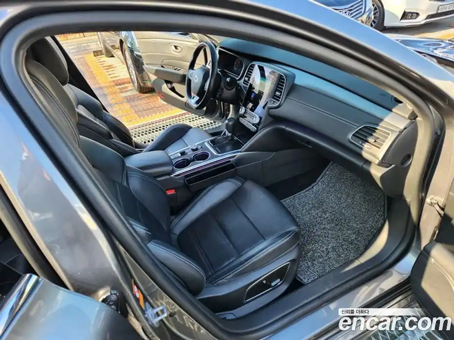 Renault SM6 2022 2.0 Автомат в Москве № 208165, фото 13