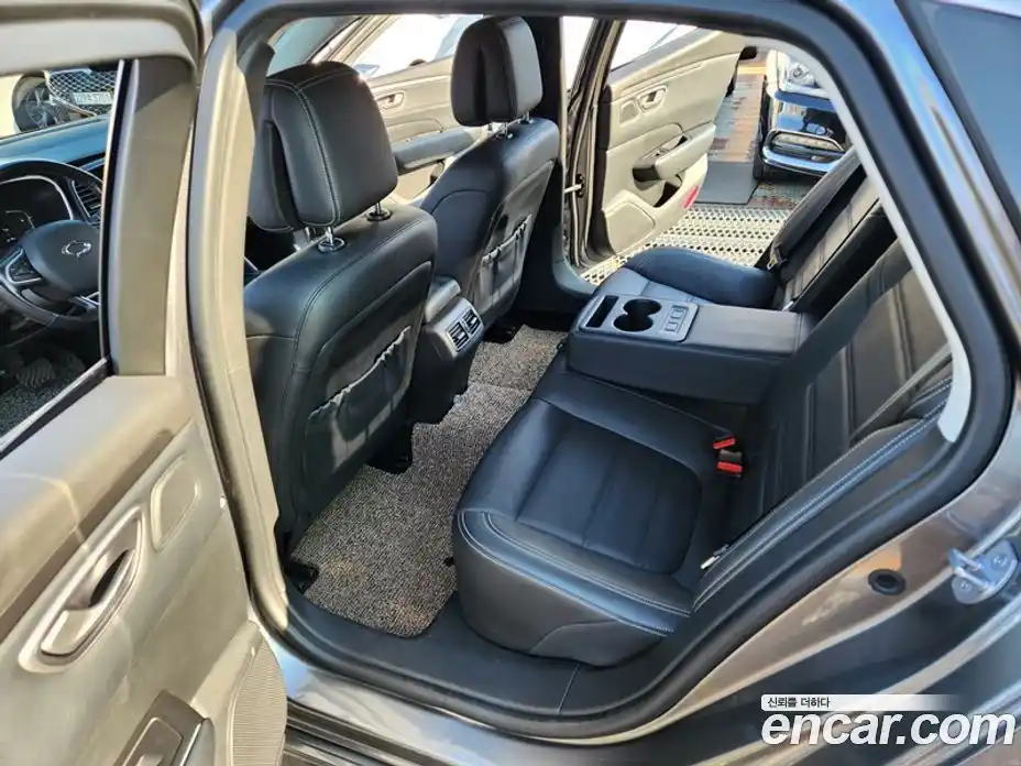 Renault SM6 2022 2.0 Автомат в Москве № 208165, фото 14