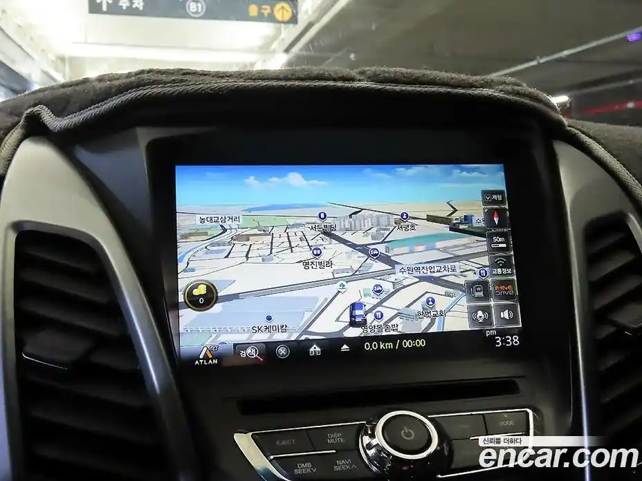 SsangYong Korando 2014 2.0 Автомат в Москве № 208608, фото 15