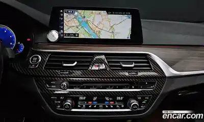 BMW 5-Series 2017 2.0 Автомат в Москве № 211783, миниатюра 2