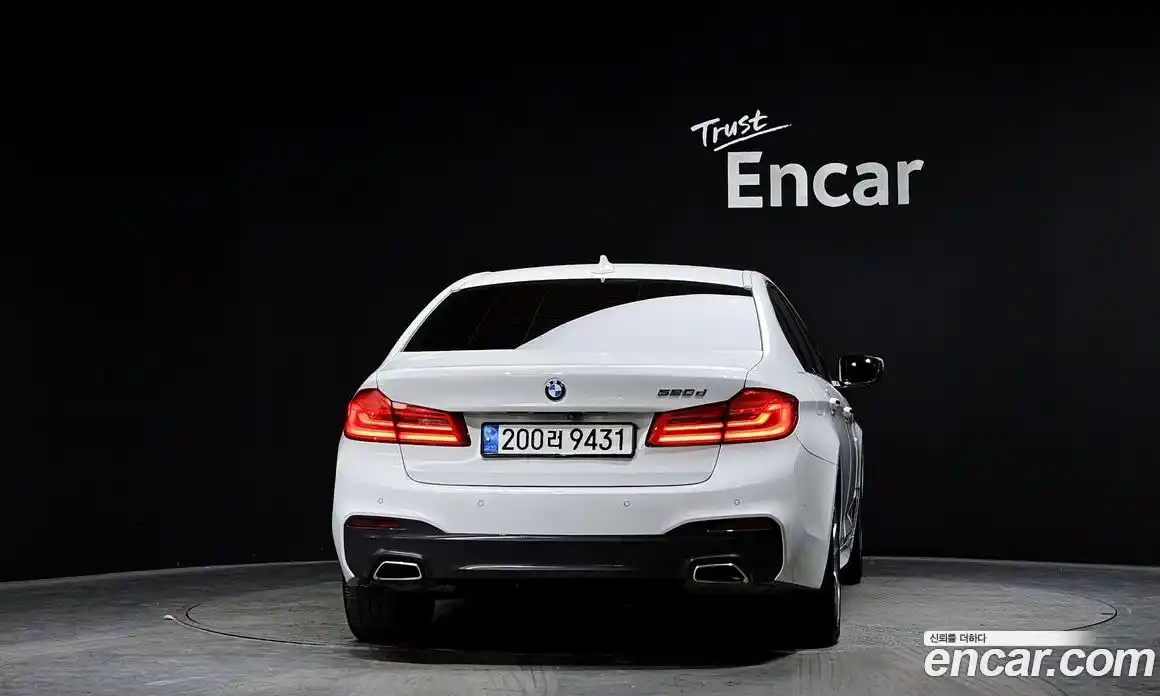 BMW 5-Series 2017 2.0 Автомат в Москве № 211783, фото 9