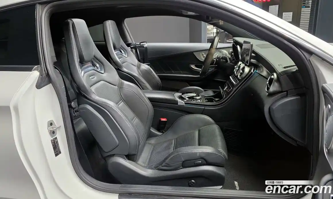 Mercedes-Benz C-Class 2018 4.0 Автомат в Москве № 212164, фото 15