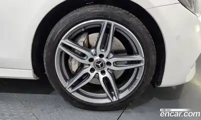 Mercedes-Benz E-Class 2020 2.0 Автомат в Москве № 212230, миниатюра 5