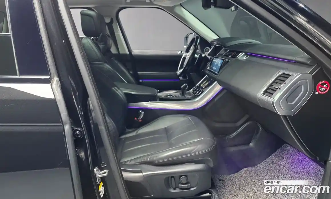 Land Rover Range-Rover Sport 2018 3.0 Автомат в Москве № 213623, фото 4