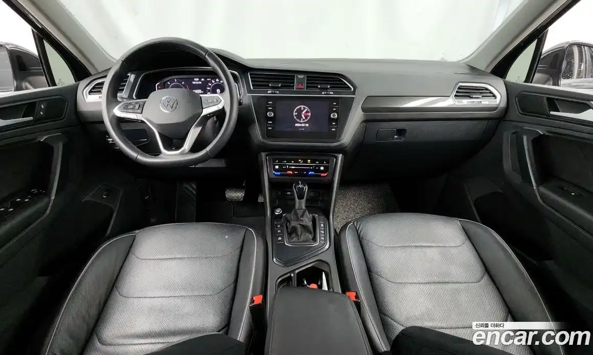 Volkswagen Tiguan 2021 2.0 Автомат в Москве № 215134, фото 5