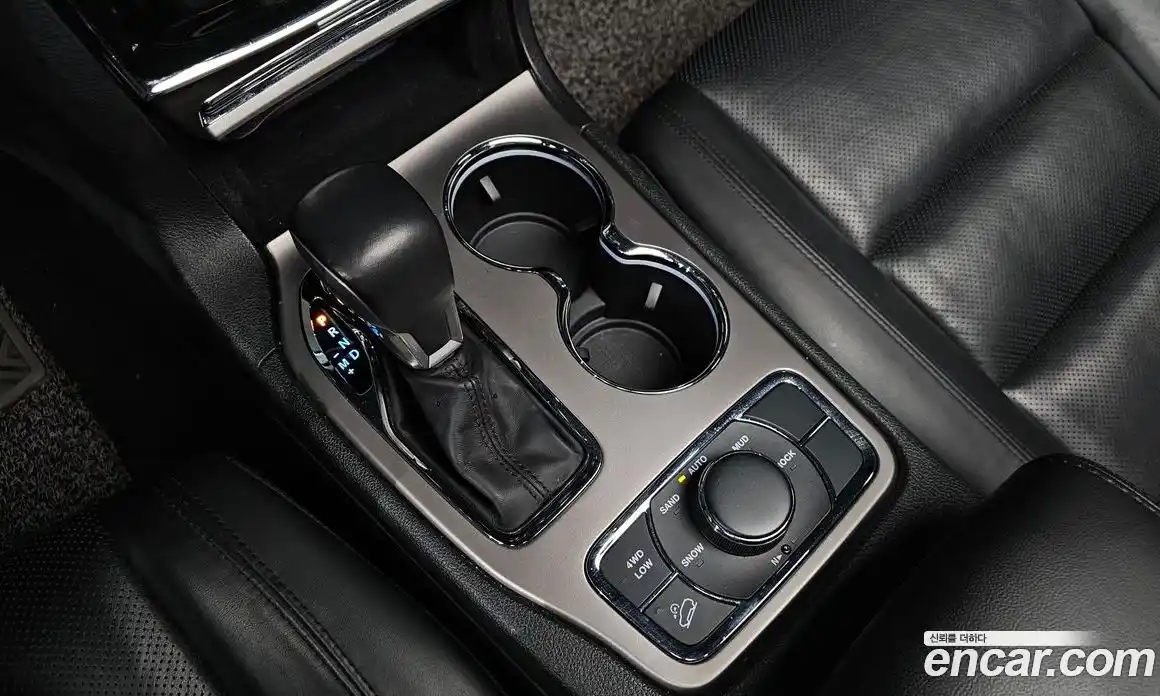 Jeep Cherokee 2021 3.6 Автомат в Москве № 215437, фото 19