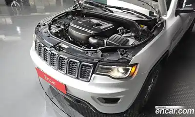 Jeep Cherokee 2021 3.6 Автомат в Москве № 215437, миниатюра 2