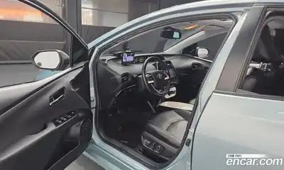 Toyota Prius 2016 1.8 Автомат в Москве № 215539, миниатюра 4