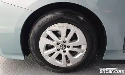 Toyota Prius 2016 1.8 Автомат в Москве № 215539, миниатюра 9