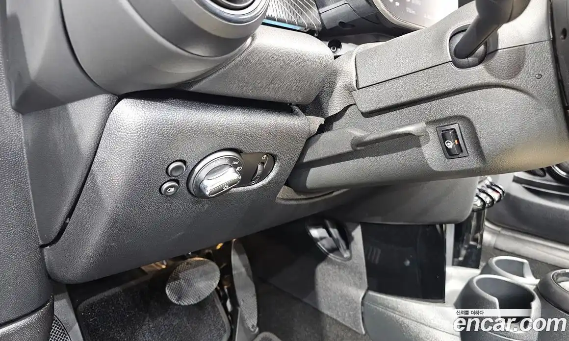 Mini Cooper Convertible 2024 2.0 Автомат в Москве № 215793, фото 5