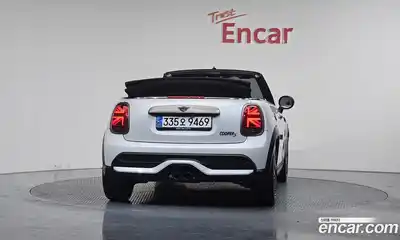 Mini Cooper Convertible 2024 2.0 Автомат в Москве № 215793, миниатюра 6