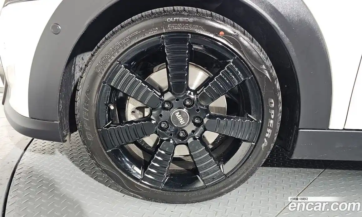 Mini Cooper Convertible 2024 2.0 Автомат в Москве № 215793, фото 7