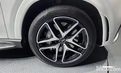Mercedes-Benz GLE-Class 2023 3.0 Автомат в Москве № 220003, миниатюра 5