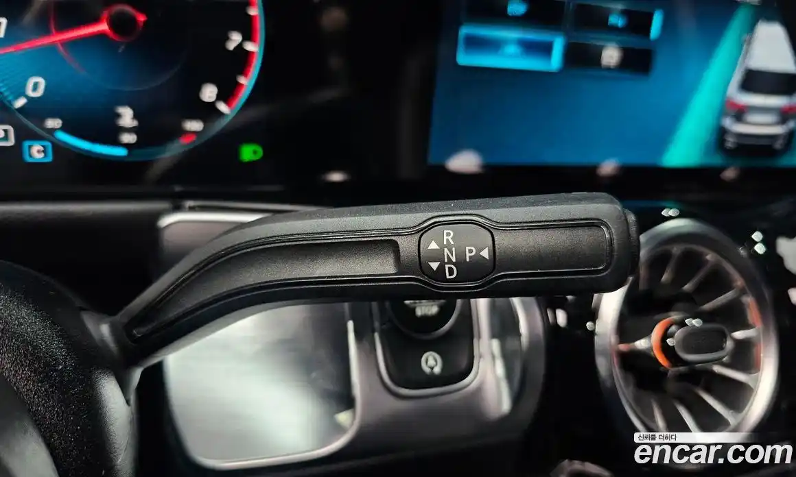 Mercedes-Benz GLB-Class 2021 2.0 Автомат в Москве № 221115, фото 16