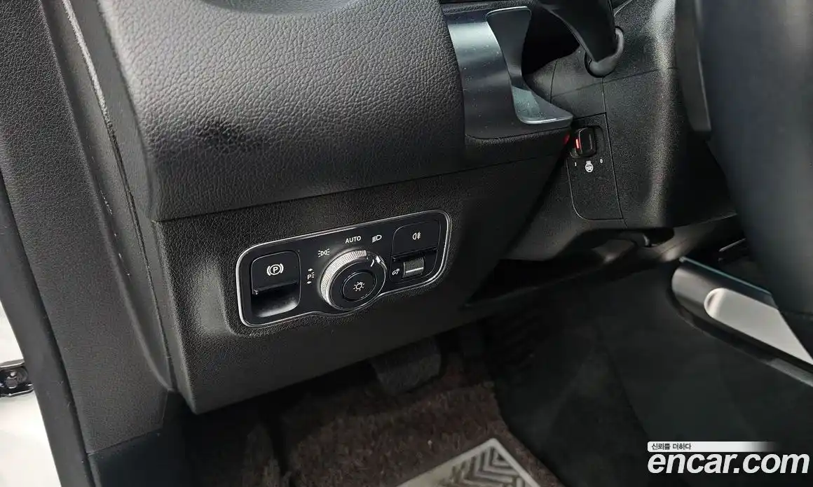 Mercedes-Benz GLB-Class 2021 2.0 Автомат в Москве № 221115, фото 18