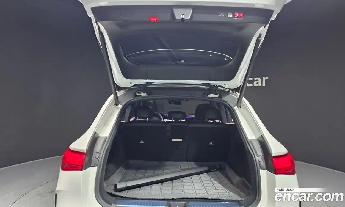 Mercedes-Benz EQE 2023 0.3 Автомат в Москве № 222505, фото 19