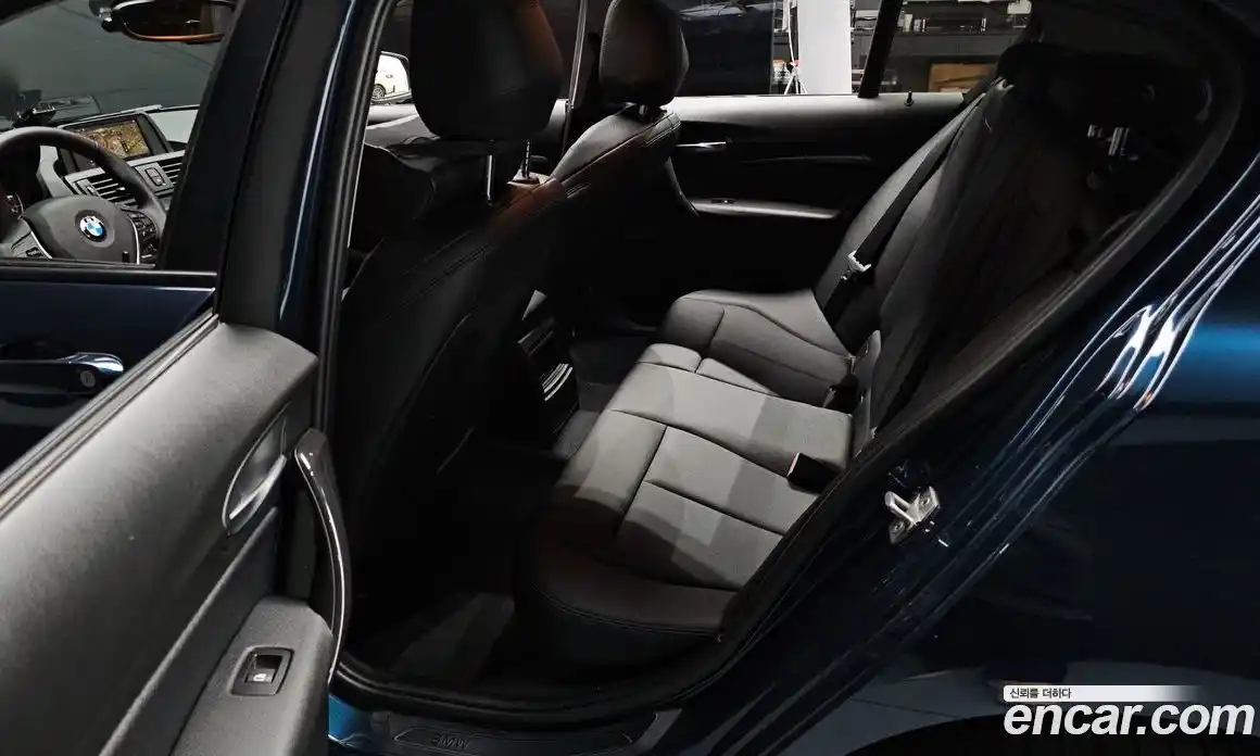 BMW 1-Series 2015 2.0 Автомат в Москве № 227765, фото 12