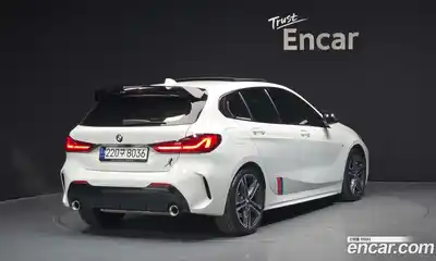 BMW 1-Series 2023 2.0 Автомат в Москве № 228462, миниатюра 2