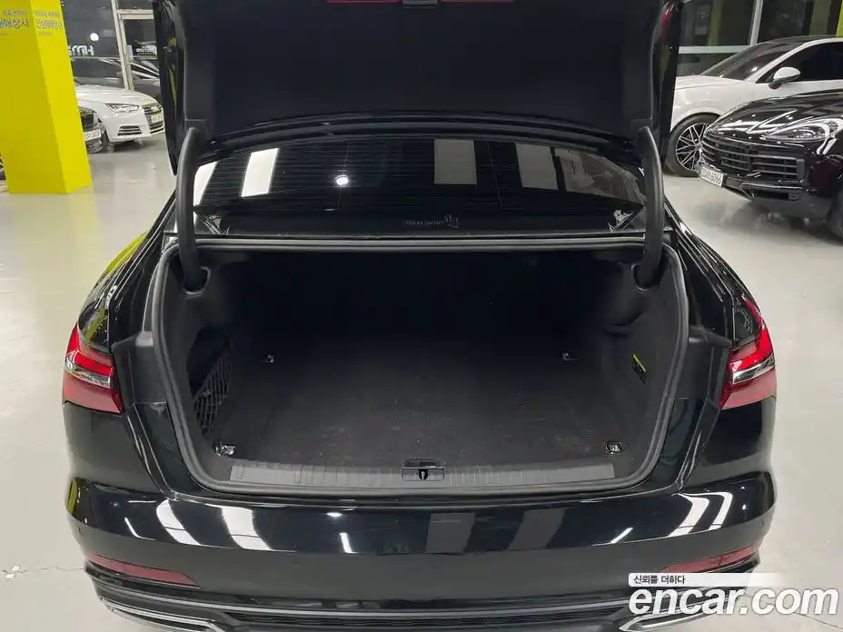 Audi A6 2021 2.0 Автомат в Москве № 229956, фото 17