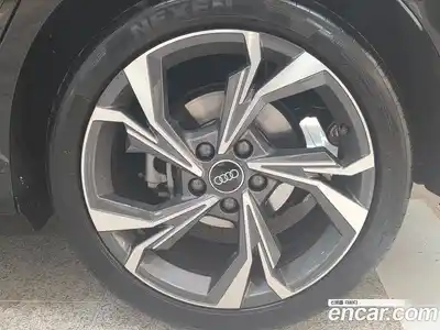 Audi A3 2025 2.0 Автомат в Москве № 230264, миниатюра 5