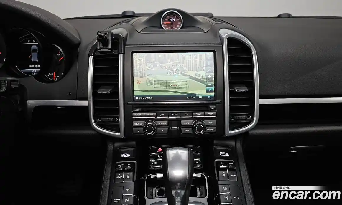 Porsche Cayenne 2015 3.0 Автомат в Москве № 230999, фото 14