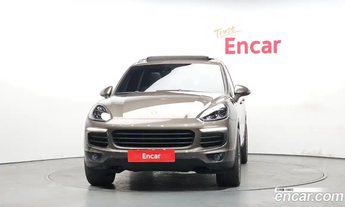Porsche Cayenne 2015 3.0 Автомат в Москве № 230999, фото 3