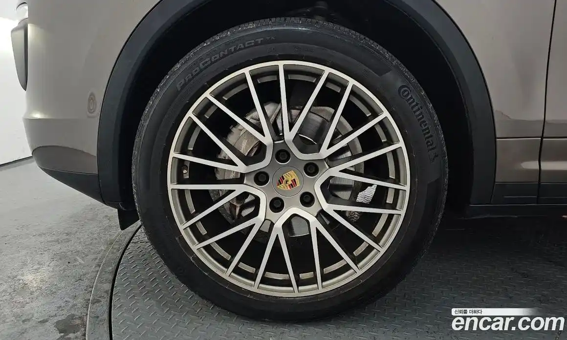 Porsche Cayenne 2015 3.0 Автомат в Москве № 230999, фото 5