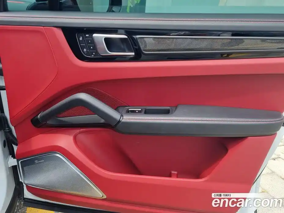 Porsche Cayenne 2023 4.0 Автомат в Москве № 231025, фото 12