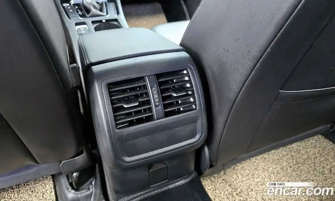 Volkswagen Arteon 2018 2.0 Автомат в Москве № 232174, фото 19